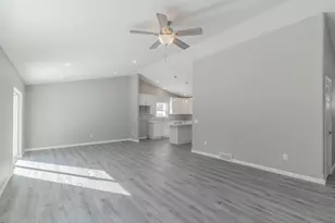 172 Evelyn Ct, Stevens Point, WI 54482 - Photo 5