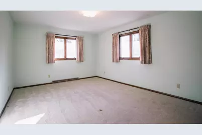 300 E Miller Street, Greenwood, WI 54437 - Photo 19