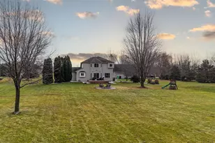 7551 Sunburst Ln, Neenah, WI 54956 - Photo 53