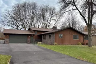 1901 Pecan Pkwy, Marshfield, WI 54449 - Photo 7