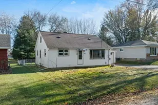 605 N Hinman Ave, Marshfield, WI 54449 - Photo 3