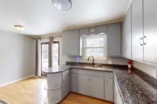 605 N Hinman Ave, Marshfield, WI 54449 - Photo 17