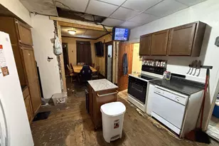 421 N 3rd Ave, Wausau, WI 54401 - Photo 9