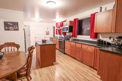 1004 S Cherry Avenue, Marshfield, WI 54449 - Photo 9