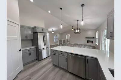 621 Amberwood Way, Plover, WI 54467 - Photo 11