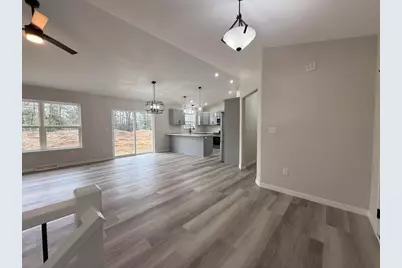 621 Amberwood Way, Plover, WI 54467 - Photo 9