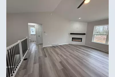 621 Amberwood Way, Plover, WI 54467 - Photo 5