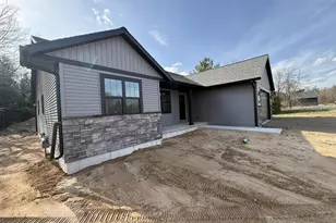 790 Torrey Pnes Wy, Plover, WI 54467 - Photo 3