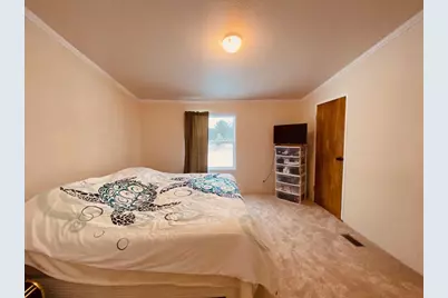 9505 Town Hall Road, Amherst Junction, WI 54407 - Photo 11