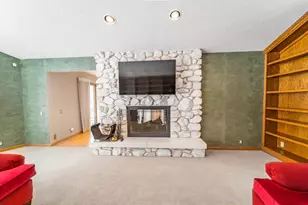 3325 Della St, Stevens Point, WI 54481 - Photo 9