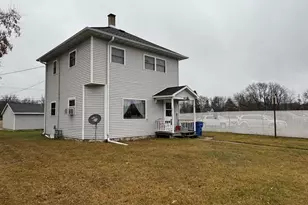108 W 3rd St, Merrill, WI 54452 - Photo 3