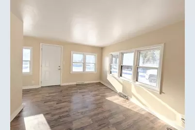 311 Second Street, Rosholt, WI 54473 - Photo 9