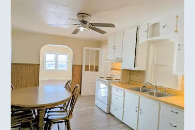 311 Second Street, Rosholt, WI 54473 - Photo 5