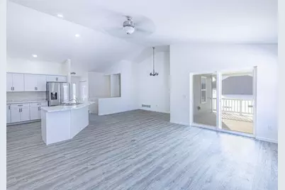 4910 Pine Needle Way, Wisconsin Rapids, WI 54494 - Photo 5