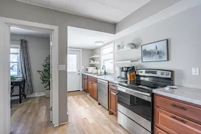 1019 N 8th Avenue, Wausau, WI 54401 - Photo 7