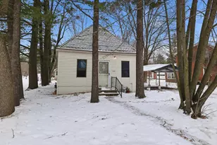 324 W Cornell Ave, Stevens Point, WI 54481 - Photo 3