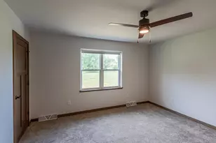 2103 S Ironwood Ave, Marshfield, WI 54449 - Photo 17