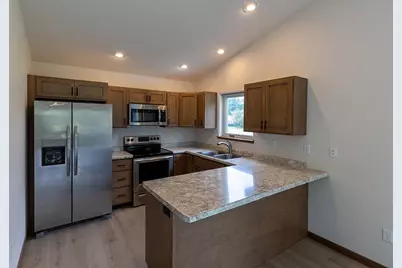 2103 S Ironwood Avenue, Marshfield, WI 54449 - Photo 5