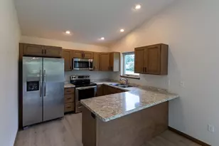 2103 S Ironwood Ave, Marshfield, WI 54449 - Photo 5