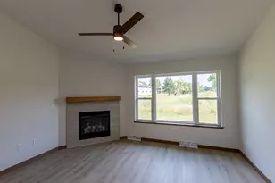 2103 S Ironwood Ave, Marshfield, WI 54449 - Photo 9