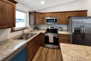 2104 S Cottonwood Ave, Marshfield, WI 54449 - Photo 11