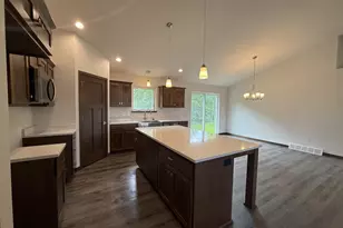 4506 Moreland Rd, Plover, WI 54467 - Photo 9