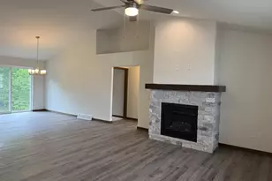 4506 Moreland Rd, Plover, WI 54467 - Photo 3