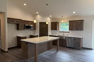 4506 Moreland Rd, Plover, WI 54467 - Photo 5