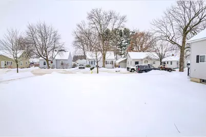 1017 S 11th Avenue, Wausau, WI 54401 - Photo 3