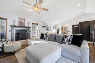 1610 E Cleveland St, Marshfield, WI 54449 - Photo 15