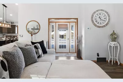 1610 E Cleveland Street, Marshfield, WI 54449 - Photo 9