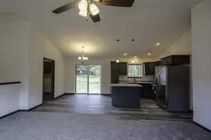 550 Still Waters Ln, Plover, WI 54467 - Photo 7