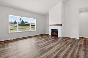 118121 Betty Dr, Stratford, WI 54484 - Photo 5
