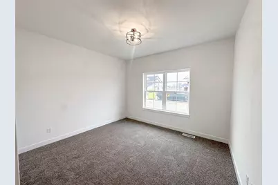 118125 Betty Drive, Stratford, WI 54484 - Photo 7