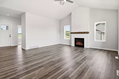 118125 Betty Drive, Stratford, WI 54484 - Photo 5