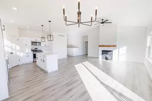 118129 Betty Dr, Stratford, WI 54484 - Photo 5