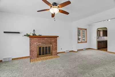 604 S Apple Avenue, Marshfield, WI 54449 - Photo 7