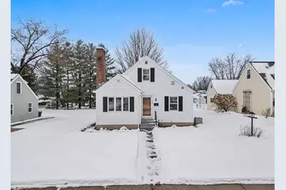 604 S Apple Avenue, Marshfield, WI 54449 - Photo 1