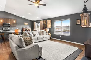 4500 Moreland Rd, Plover, WI 54467 - Photo 7