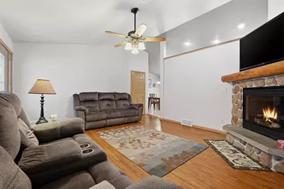 3248 Lindbergh Avenue, Stevens Point, WI 54481 - Photo 9