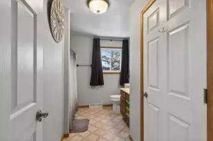 612 W 11th St, Marshfield, WI 54449 - Photo 17