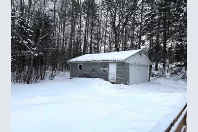7892 Old 101 Road, Armstrong Creek, WI 54301 - Photo 9