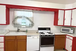 7892 Old 101 Rd, Armstrong Creek, WI 54301 - Photo 41