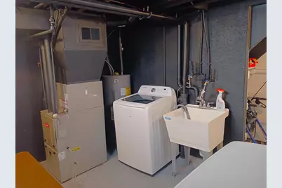 7040 W Tallmadge Place, Milwaukee, WI 53218 - Photo 37