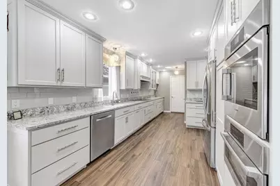 4640 Ridgeview Court, Wisconsin Rapids, WI 54494 - Photo 5