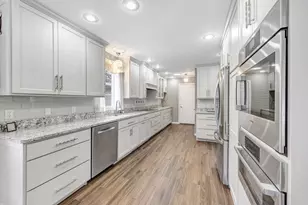 4640 Ridgeview Ct, Wisconsin Rapids, WI 54494 - Photo 5