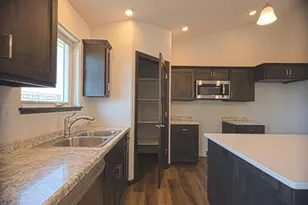 4518 Moreland Rd, Plover, WI 54467 - Photo 9