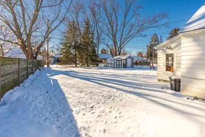 607 Eau Claire Boulevard, Wausau, WI 54403 - Photo 3