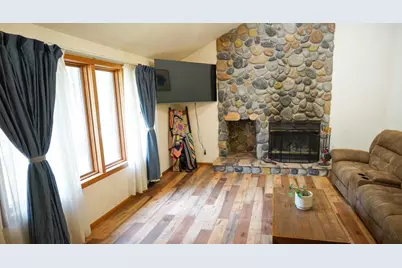 105 Prairie Street, Merrill, WI 54452 - Photo 5