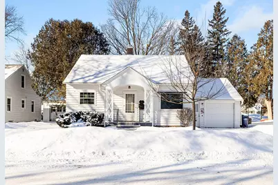 912 N 2nd Avenue, Wausau, WI 54401 - Photo 1